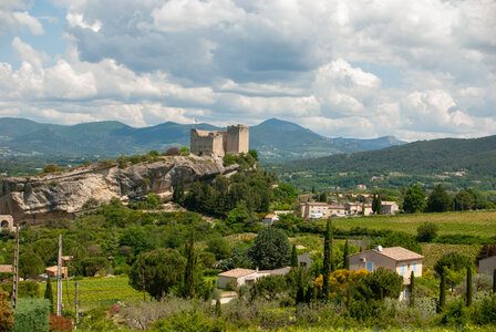 LES DENTELLES DE MONTMIRAIL 4eme jour 14 mai 2025 Tour de Vaison La Romaine par la colline, DSC_0298