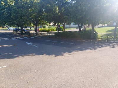 Parking école, 20250620_181611