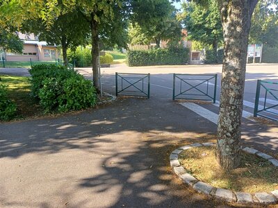 Parking école, 20250620_181730