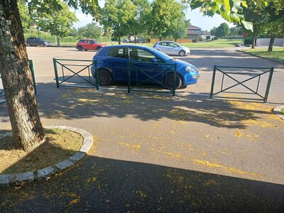 Parking école, 20250620_181743