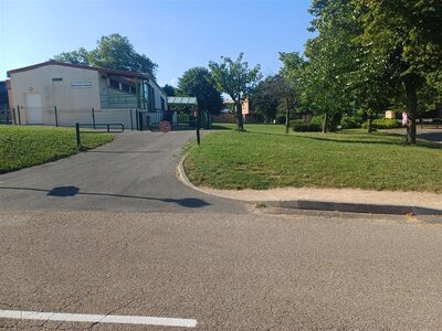 Parking école, 20250620_181835