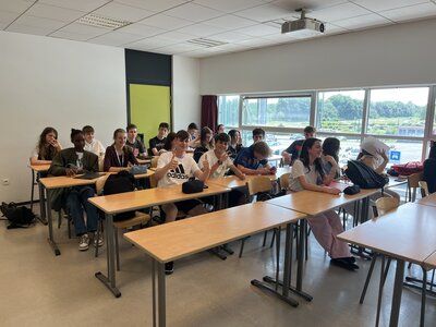 Stage Faire des mathématiques autrement, juin 2025, A-ateliers-13