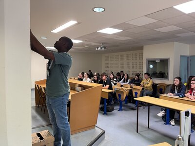 Stage Faire des mathématiques autrement, juin 2025, divers-3