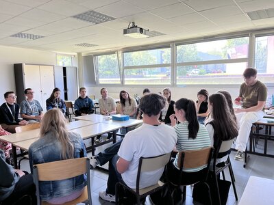 Stage Faire des mathématiques autrement, juin 2025, B-animatuteurs-1