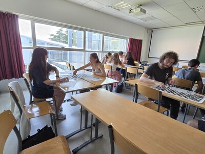 Stage Faire des mathématiques autrement, juin 2025, B-rithmo-2