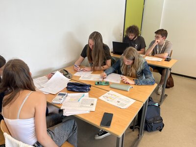 Stage Faire des mathématiques autrement, juin 2025, B-ateliers-0