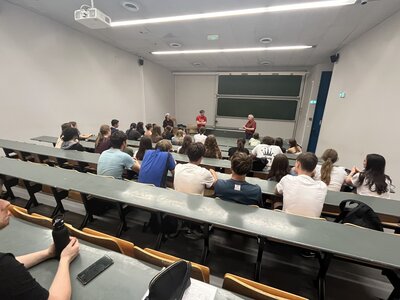 Stage Faire des mathématiques autrement, juin 2025, A-ateliers-b-5