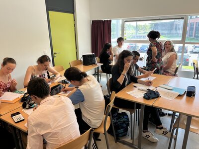 Stage Faire des mathématiques autrement, juin 2025, B-ateliers-1