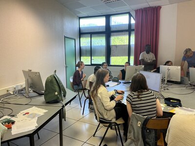 Stage Faire des mathématiques autrement, juin 2025, A-ateliers-b-3