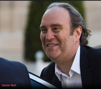 Galerie des affreux, Xavier Niel 3