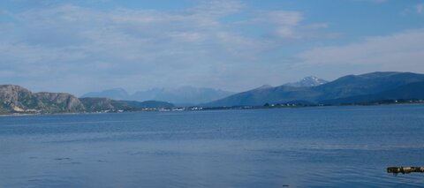 Vélo à Vigra, Vue vers Ålesund du bout de Synes