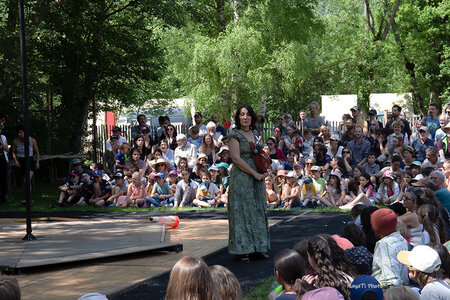 Festival Montagn'Arts 2025 photos de Naya-Ti, HAPPY APOCALYPSE TO YOU NAYATI  1 