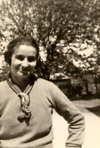 Famille Durocq, 194x_Mémé_Durocq_720_100_C