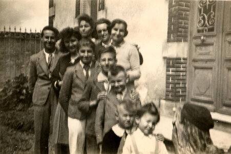 Famille Durocq, 1944_Georges_Papa_Gilbert_Mémé_James_Louis_Durocq_1200_100_C