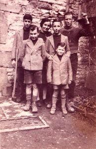 Famille Durocq, 1946_Papa_James_Mémé_Gilbert_Louis_Pépé_Durocq_720_100_C