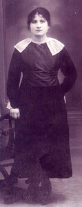 Famille Brouhard, 192x_Mémé_Brouhard_800_100_C