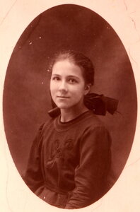 Famille Brouhard, 1920_Tante_Hélène_Salmon_800_100_C