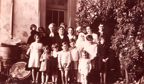 Famille Brouhard, 1936_Maman_Mémé_Suzie_JeanPierre_800_110_C