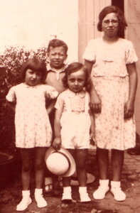 Famille Brouhard, 1937_Maman_BernardSalmon_JeanPierre_Suzie_Brouhard_1200_150_C