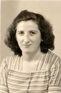 Famille Brouhard, 1948_Maman_1200_150_C