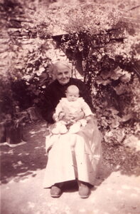 Famille Durocq, 1958_ArrièreGranMère_Catherine_ Durocq_720_100_C