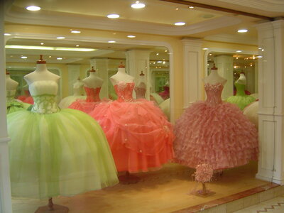 2014 Chiapas, calle de las Quincea&ntilde;eras 003