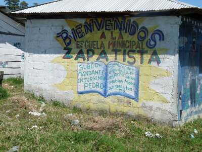 2014 Chiapas, 003 escuela zapatista 001