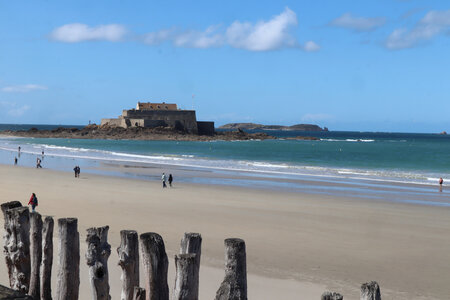 2025_09_04 La Guimorais - Saint-Malo, IMG_0211_La plage de l’Eventail et le Fort National