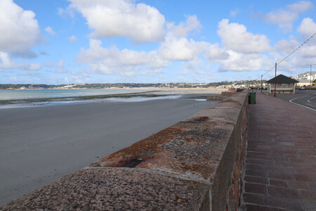 2025_09_05 Jersey de St-Helier à La Corbiere, IMG_0235_La baie de Saint-Aubin