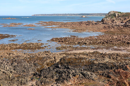 2025_09_06 Jersey de La Corbiere à Devil's Hole, IMG_0317_Petit Port et la baie de Saint-Ouen