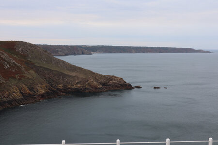 2025_09_07 Jersey de Devil's Hole à St-Catherine, IMG_0379_La baie de la Houle et la baie de la Greve de Lecq depuis la pointe Sorel