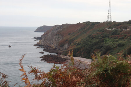 2025_09_07 Jersey de Devil's Hole à St-Catherine, IMG_0380_La baie de la Saline et la Tete de Fremont depuis La Saline
