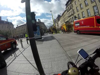 nancy_essey_les_nancy_voie_bus_tram_coronapiste, vlcsnap-2025-09-30-09h14m52s232