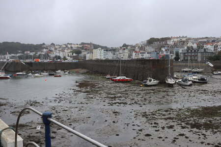 2025_09_10 St Peter Port, IMG_0555_Le port