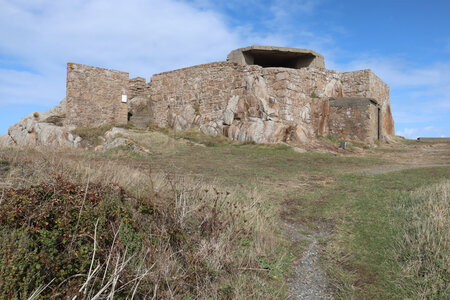 2025_09_12 Guernesey de Torteval à Port Soif, IMG_0750_Le fort des Grandes Rocques
