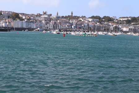 2025_09_15-17 St Peter Port, IMG_0984_St Peter Port depuis le phare du château