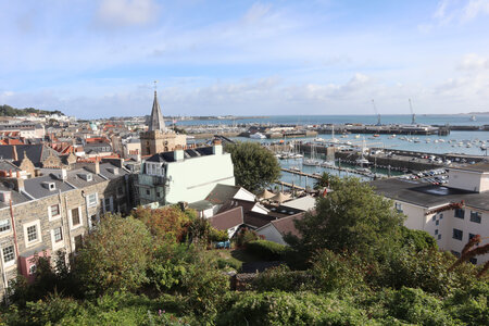 2025_09_15-17 St Peter Port, IMG_1002_Vue depuis Cornet Street