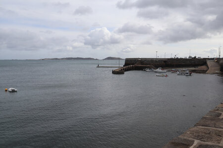 2025_09_15-17 St Peter Port, IMG_1015_Le port depuis La Salerie