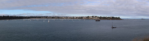 2025_09_18 Saint-Malo des Sablons au barrage sur la Rance, IMG_1065 - IMG_1076_Dinard et la baie du Prieuré depuis la pointe Béchard