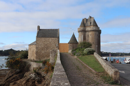 2025_09_18 Saint-Malo des Sablons au barrage sur la Rance, IMG_1089_La tour Solidor