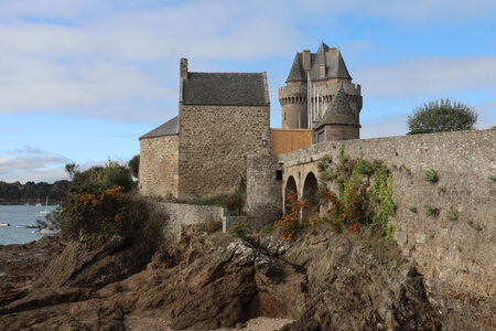 2025_09_18 Saint-Malo des Sablons au barrage sur la Rance, IMG_1090_La tour Solidor