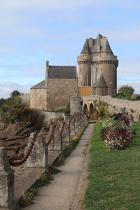 2025_09_18 Saint-Malo des Sablons au barrage sur la Rance, IMG_1092_La tour Solidor