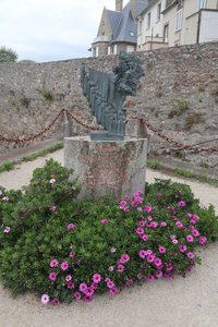 2025_09_18 Saint-Malo des Sablons au barrage sur la Rance, IMG_1129_Mémorial  du Commandant Charcot à Solidor