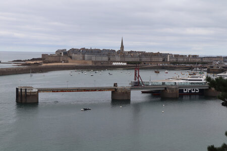 2025_09_18 Saint-Malo des Sablons au barrage sur la Rance, IMG_1134_Le Sablon depuis le fort d’Aleth