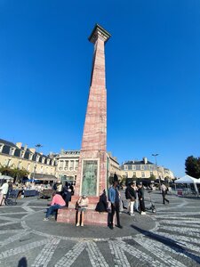 Voyage à Bordeaux, 2025-10-16 - colonne de la vigne et du vin