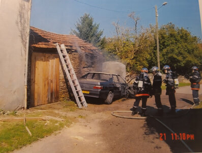 Rue de l'Eglise - incendie 2005, CHRONIQUE-2005-Incendie voiture rue de l’Eglise