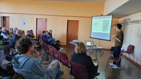 Photos réunion participative actualisation des sentiers d'interprétation du marais de Saône, 20251105_143624