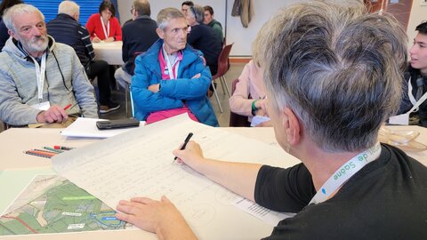 Photos réunion participative actualisation des sentiers d'interprétation du marais de Saône, 20251105_153031