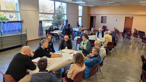Photos réunion participative actualisation des sentiers d'interprétation du marais de Saône, 20251105_153052