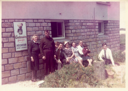 00.00_100 photos qui résument ma vie (à compléter), 1967-06-01 00.00.01_ 29 PORSPODER_Scenes familiales
